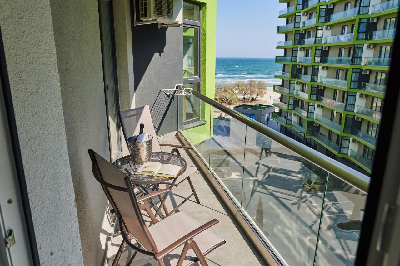 Sea Love Apt Spa N Pools Beach Resort Navodari Exterior photo