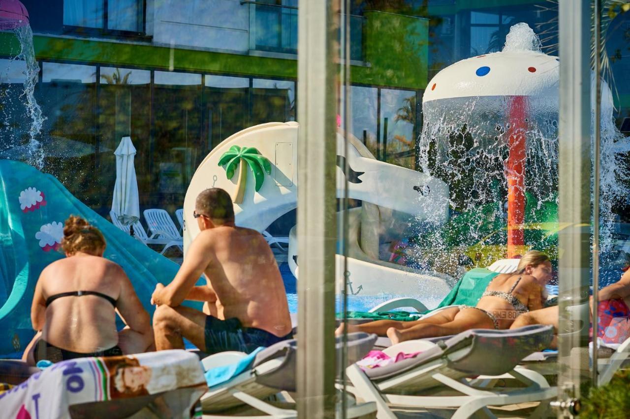 Sea Love Apt Spa N Pools Beach Resort Navodari Exterior photo