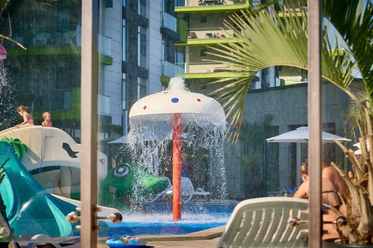 Sea Love Apt Spa N Pools Beach Resort Navodari Exterior photo